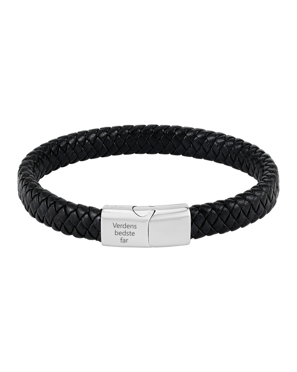 RAY läderarmband från byRavn i svart flätat läder med magnetlås i stål och gravyren "Verdens bedste far"